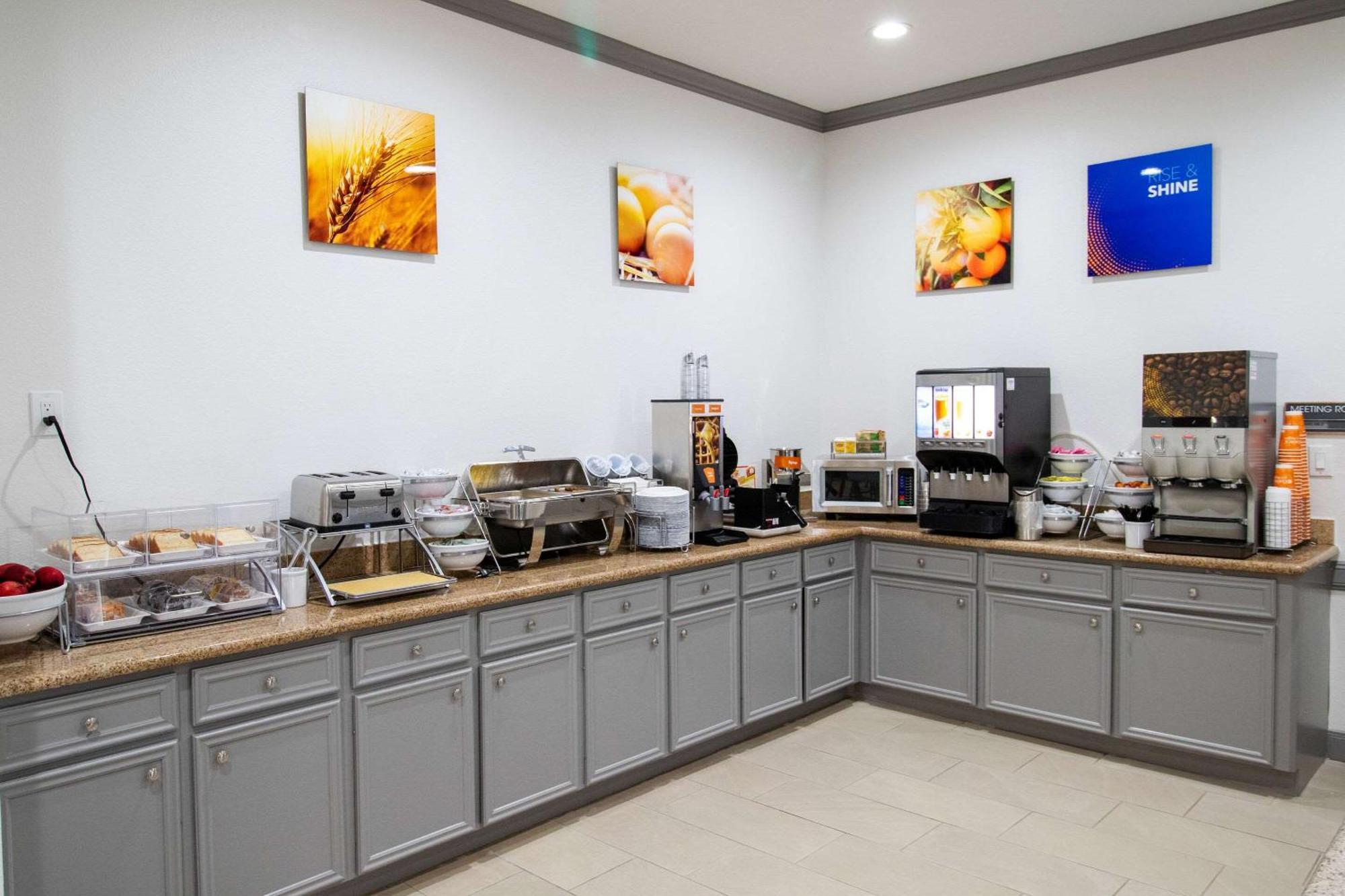 Best Western Plus Schulenburg Inn & Suites Екстер'єр фото